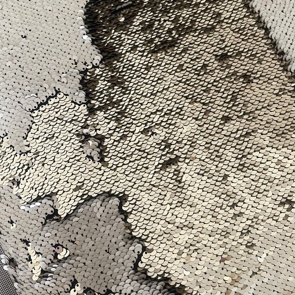 Sparkly pillow - Picture 2 of 5